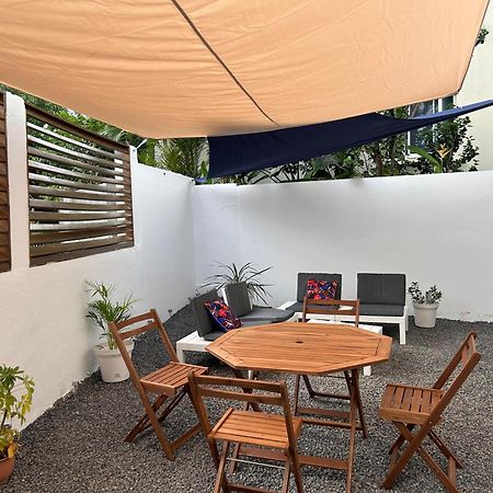 Appartement A 2 Pas De La Plage De Terre Sainte Bagian luar foto